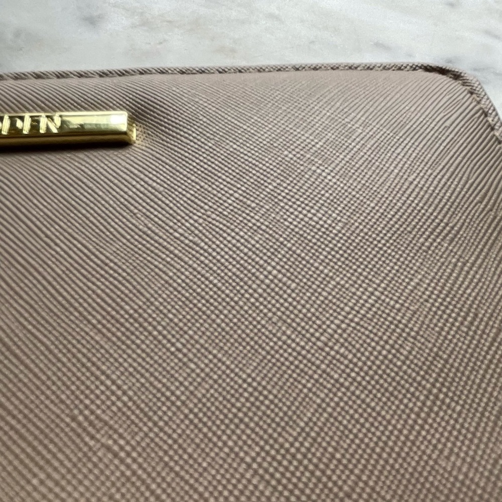 ❌SOLD❌ Neutral Steve Madden Wallet Wristlet - Picture 10 of 12